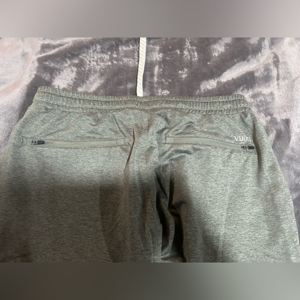 VUORI Men’s Sunday Performance Jogger In Color Dusty Pine Heather Size M - Picture 4 of 6